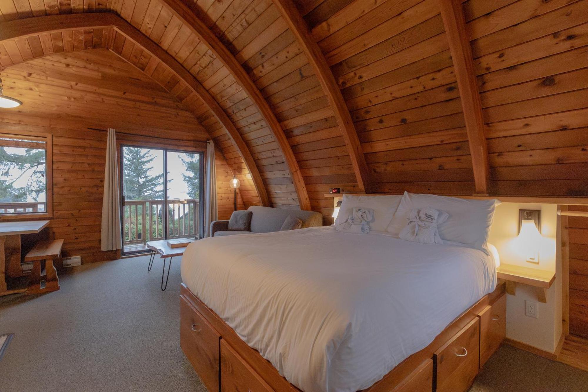 Ocean Village Resort Tofino Eksteriør billede