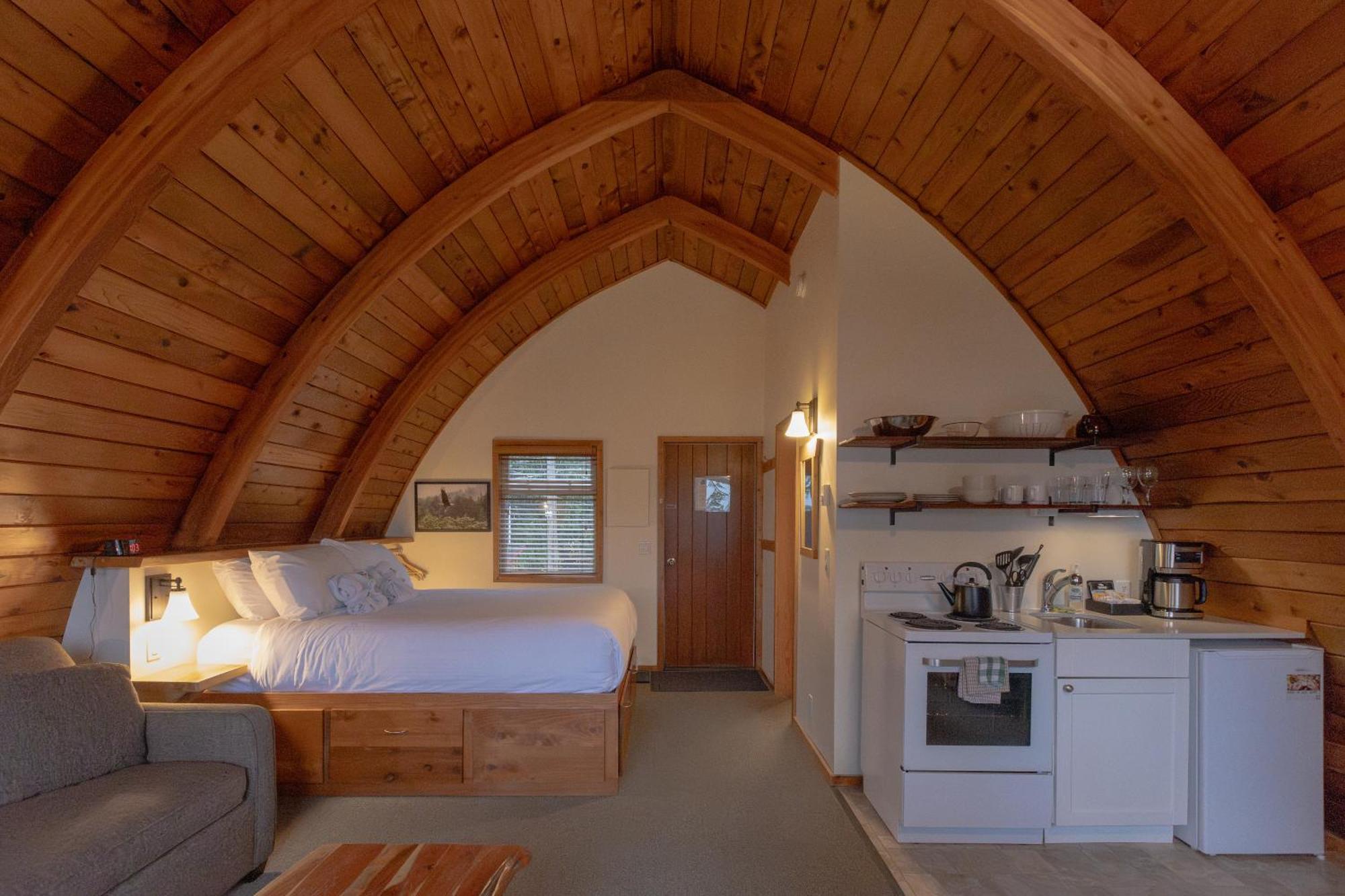 Ocean Village Resort Tofino Eksteriør billede
